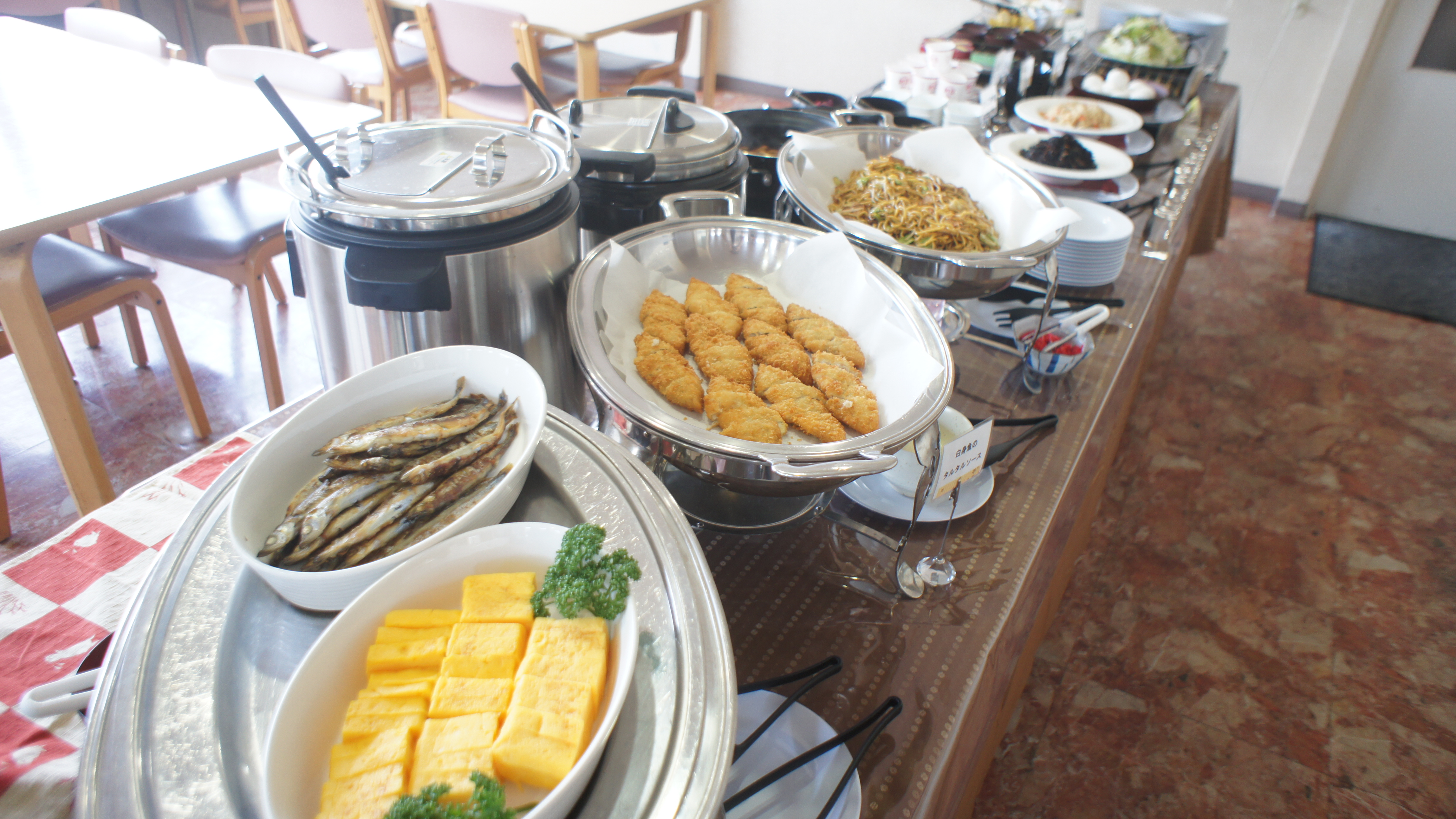 朝食ビュッフェ