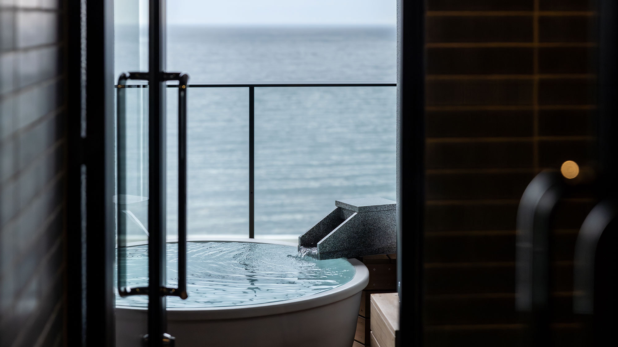 新館 デラックススイート 和洋室