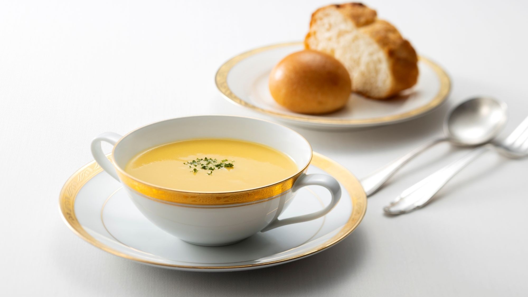 【グランドクラシック】伝統の美味しさを味わう、コーンスープ缶詰付きプラン/朝食付[P]