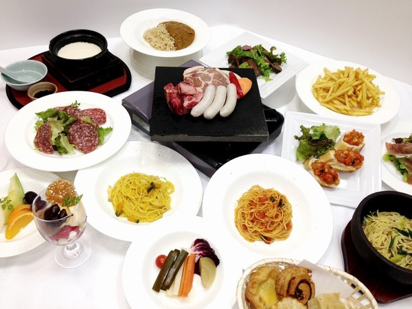 ■楽天ポイント１０％■【特別室】１泊２食+超音響設備カラオケラウンジ無料★大人気のオーダーバイキング