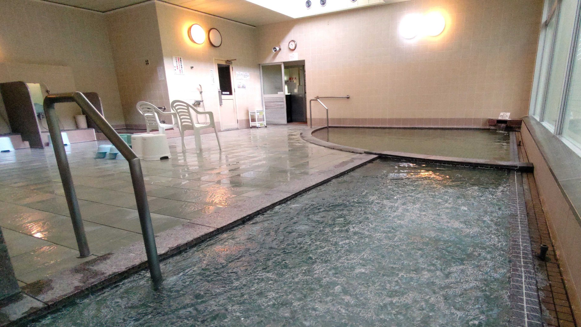 ◆道の駅併設の天然温泉ホテルは国道沿いで好アクセス♪朝食は地元の新鮮野菜など和洋バイキング【朝食付】