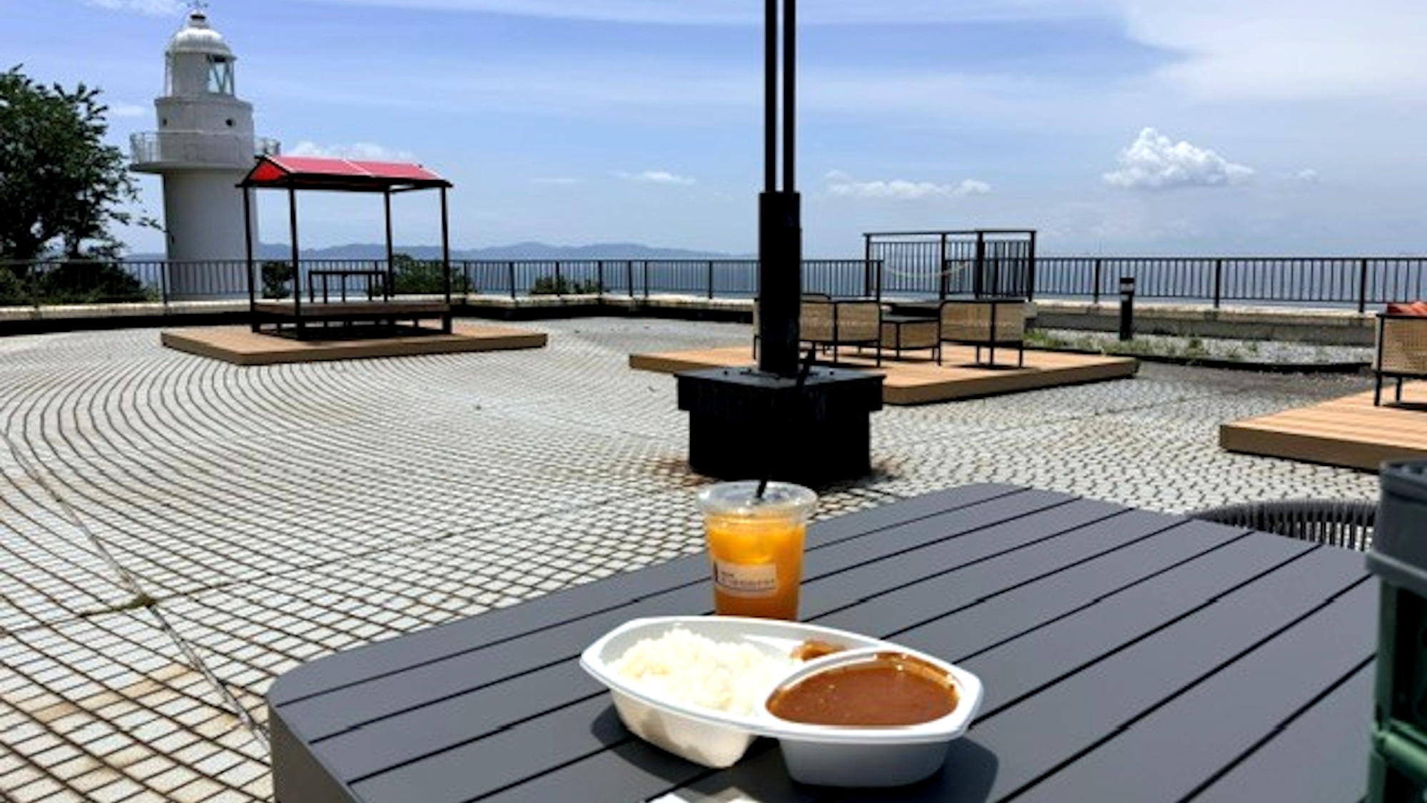初夏の絶景ランチ【お手軽】あじさい祭り入園券＆灯台テラスカレー＆ドリンク付き