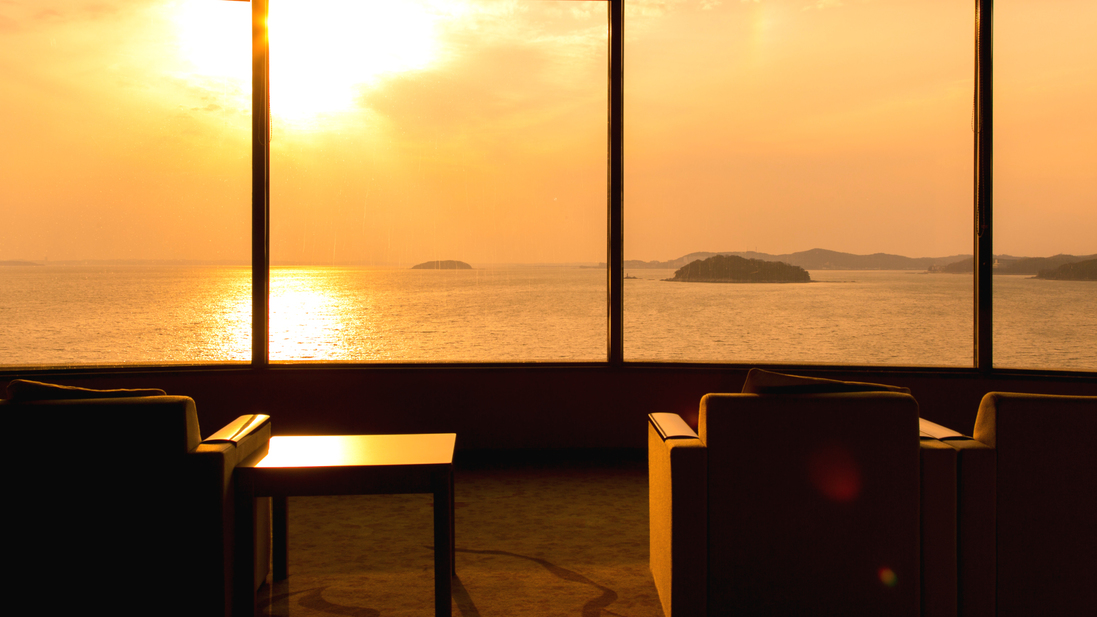 ラウンジからの夕色