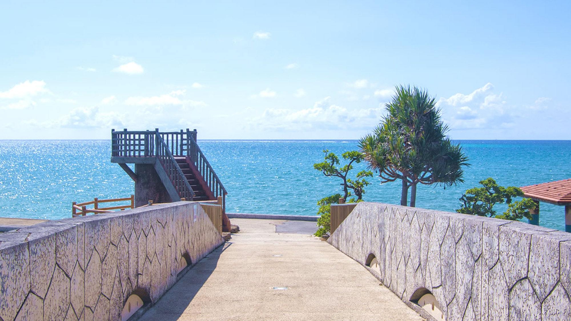 【LUXDAYSセール】プール＆ビーチ水着で行き来OK◎サンセットを眺める海側客室STAY／朝食付