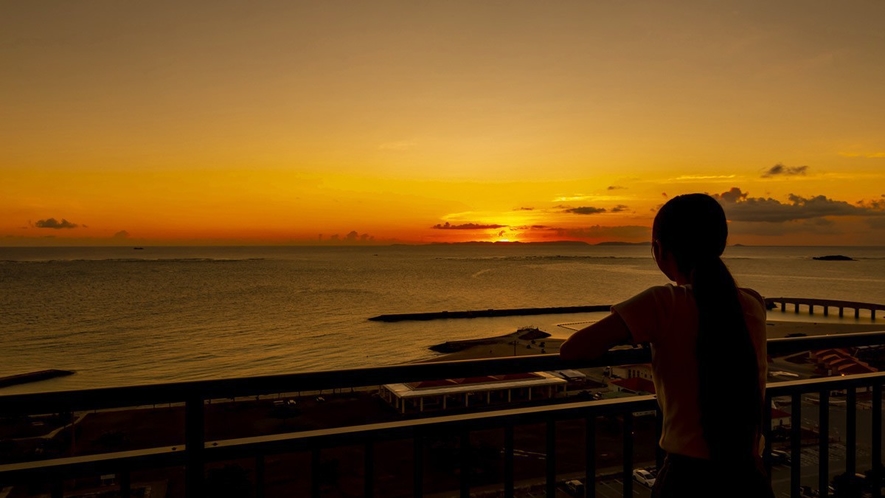 ホテルからの夕景