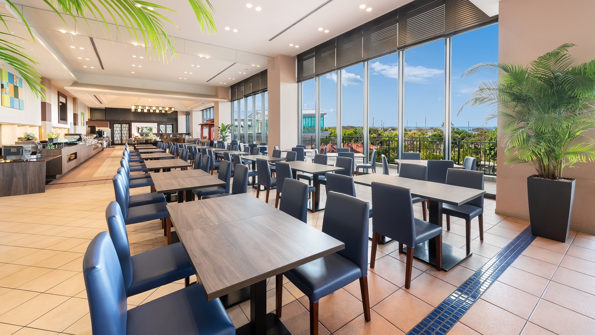 2Fブッフェレストラン「レイール」