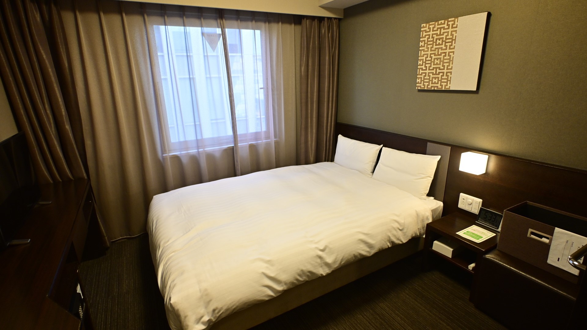 ◆クラブフロアダブルルーム15平米(ベッド幅140cm×195cm)◆