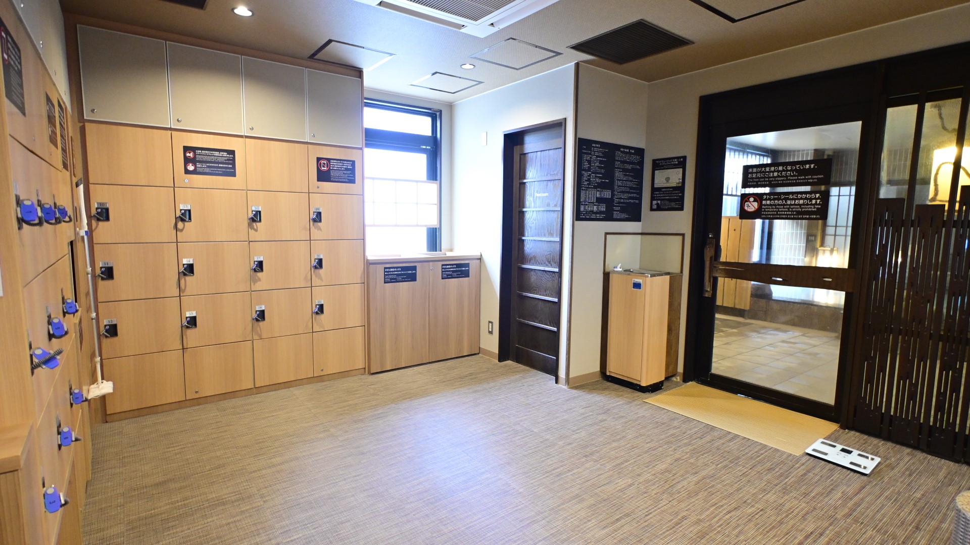 ◆男子 脱衣所◆