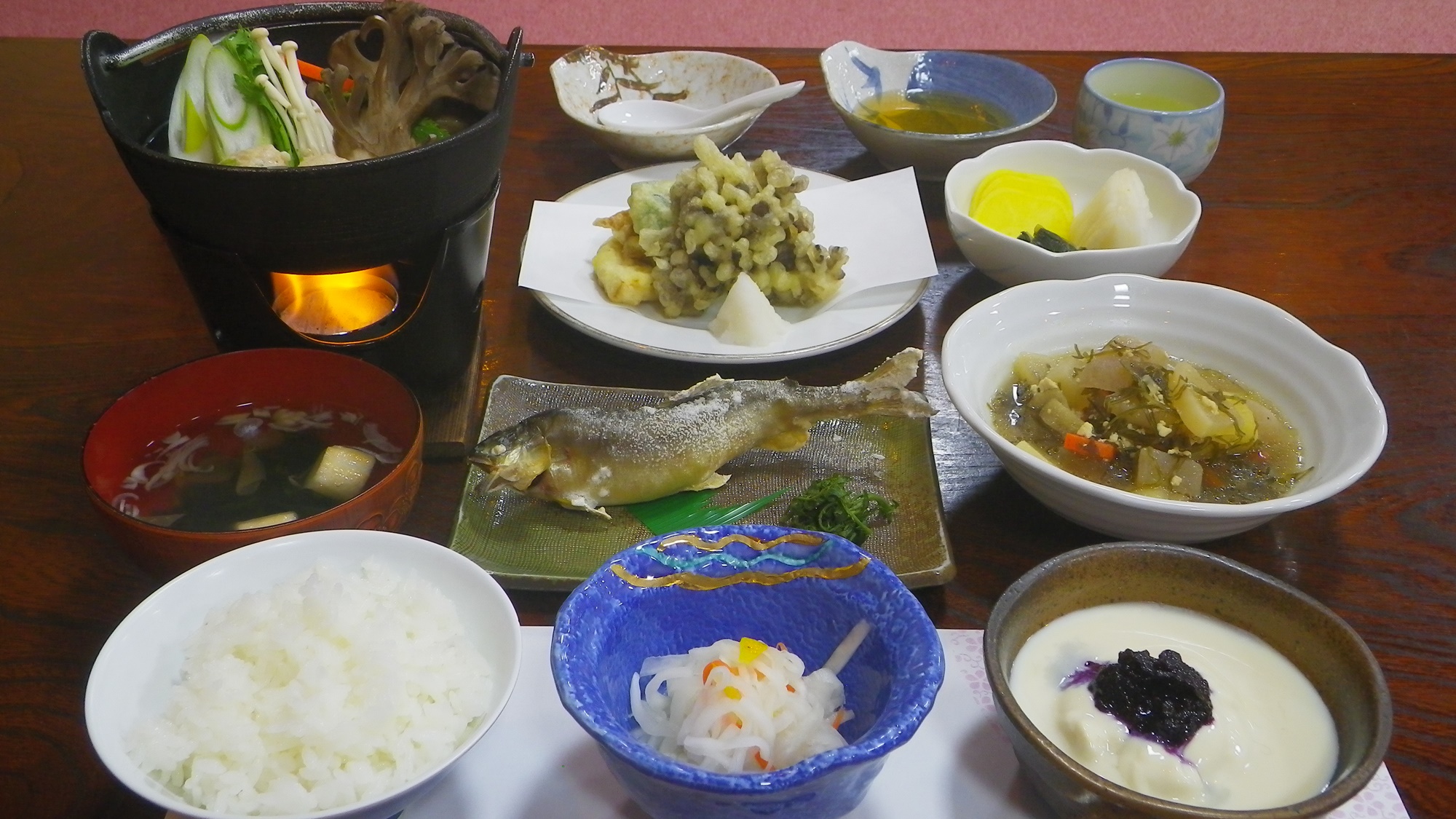 *夕食一例/こしもとの美味しいおもてなしをご賞味ください。