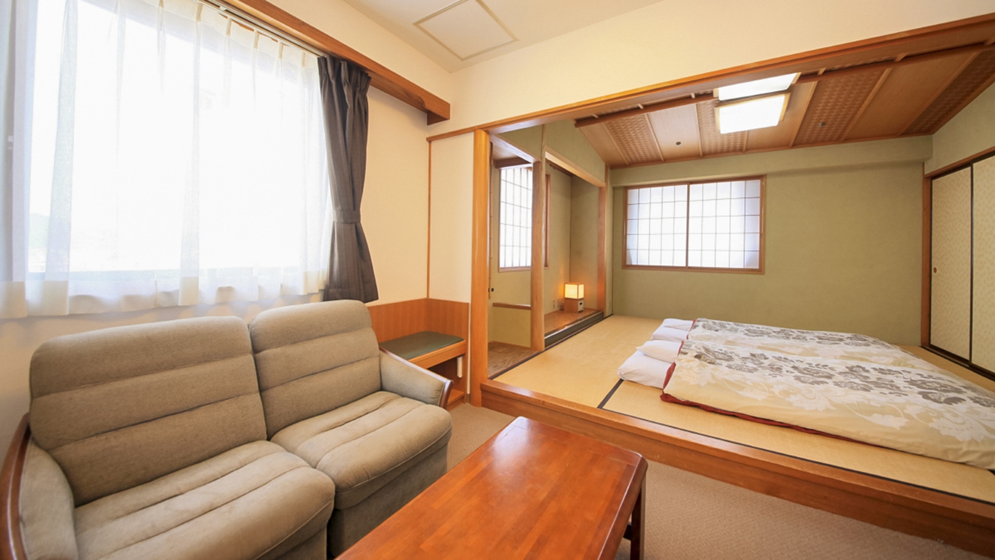 【素泊り】【特別室】8畳＋ソファーリビングの広々ゆったり特別室（和室）満喫プラン