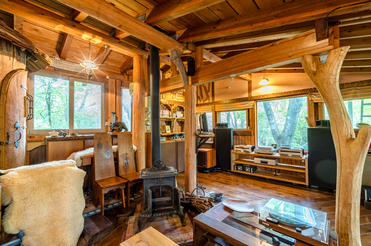 【ラウンジ & くつろぎ空間】薪ストーブの冬