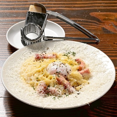 【事前決済限定】1泊2食付き宿泊プラン＿ベルデ・ルッソ夕食・洋食屋べぇ〜る朝食★別棟無料温泉施設