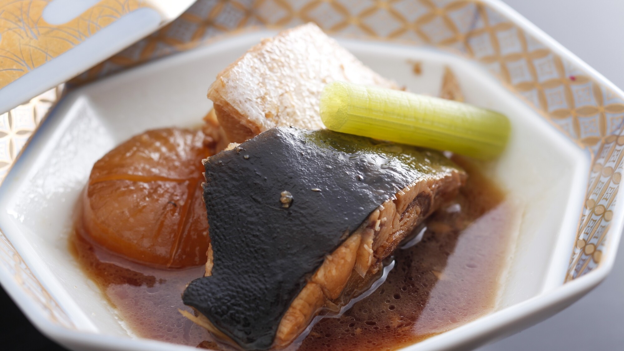 【冬】＜お部屋食＞旬の鰤を贅沢に楽しむ至福の鰤しゃぶ会席〜旨み溢れる鰤料理を心ゆくまで堪能！