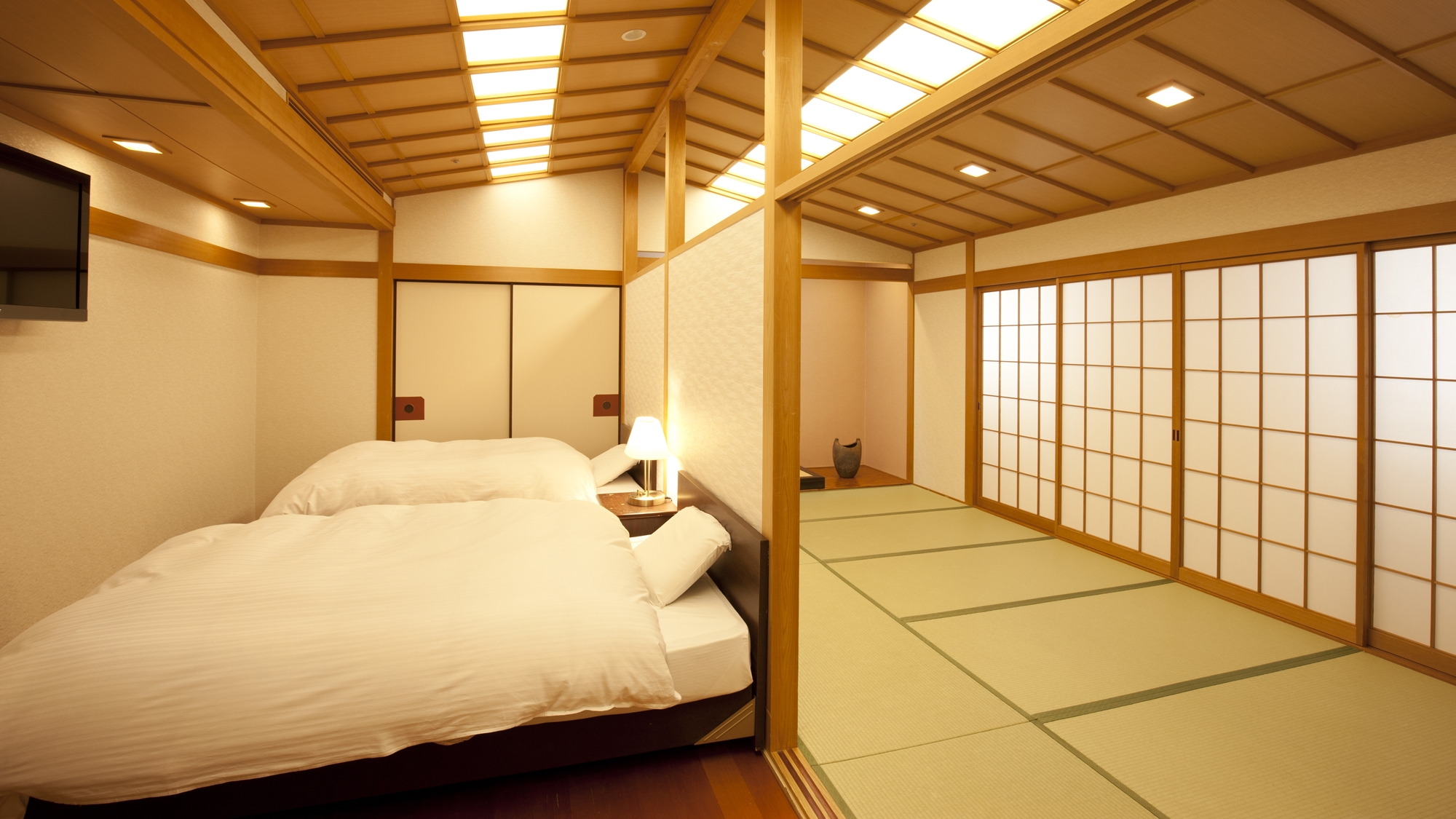 【和洋室】人気の和洋室は、最大6名様までご宿泊できます。
