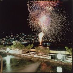 熱海の花火大会をこんな状況で見れる所は他にはありません！