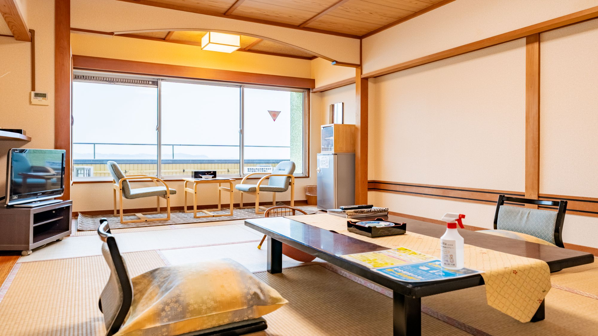 【10畳一般客室】昔ながらの落ち着いた畳のお部屋