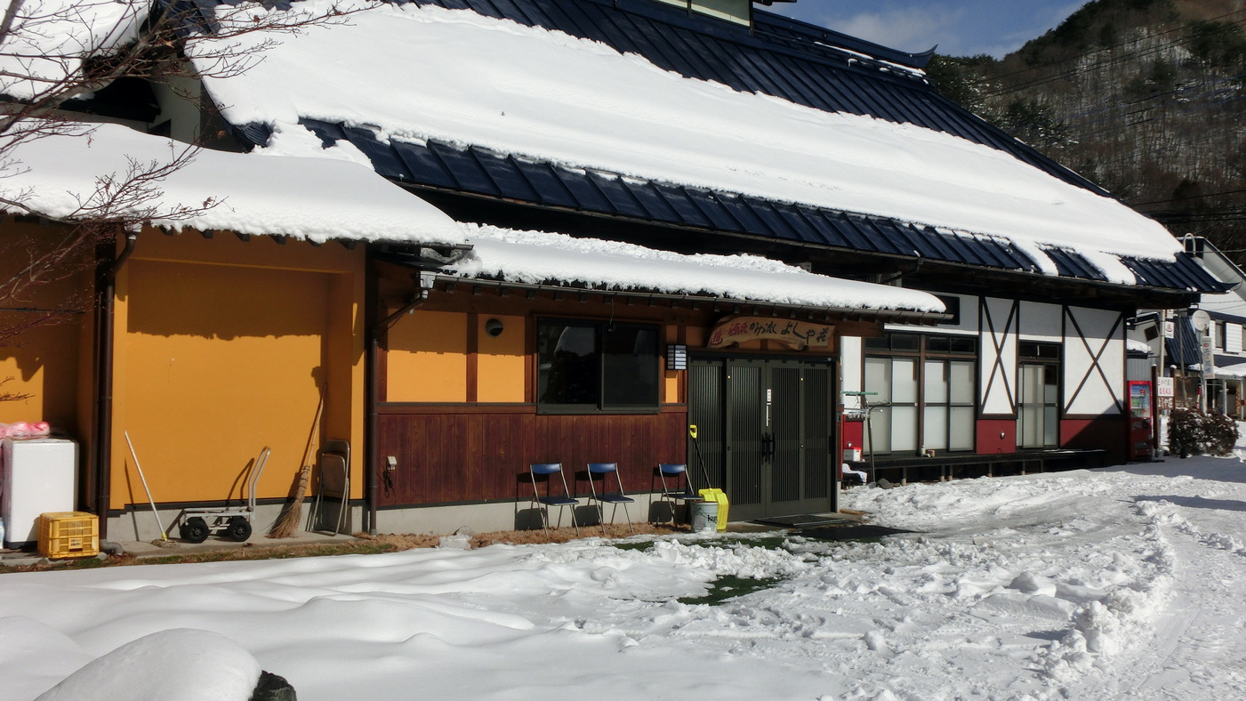 本館外観【雪景色｝