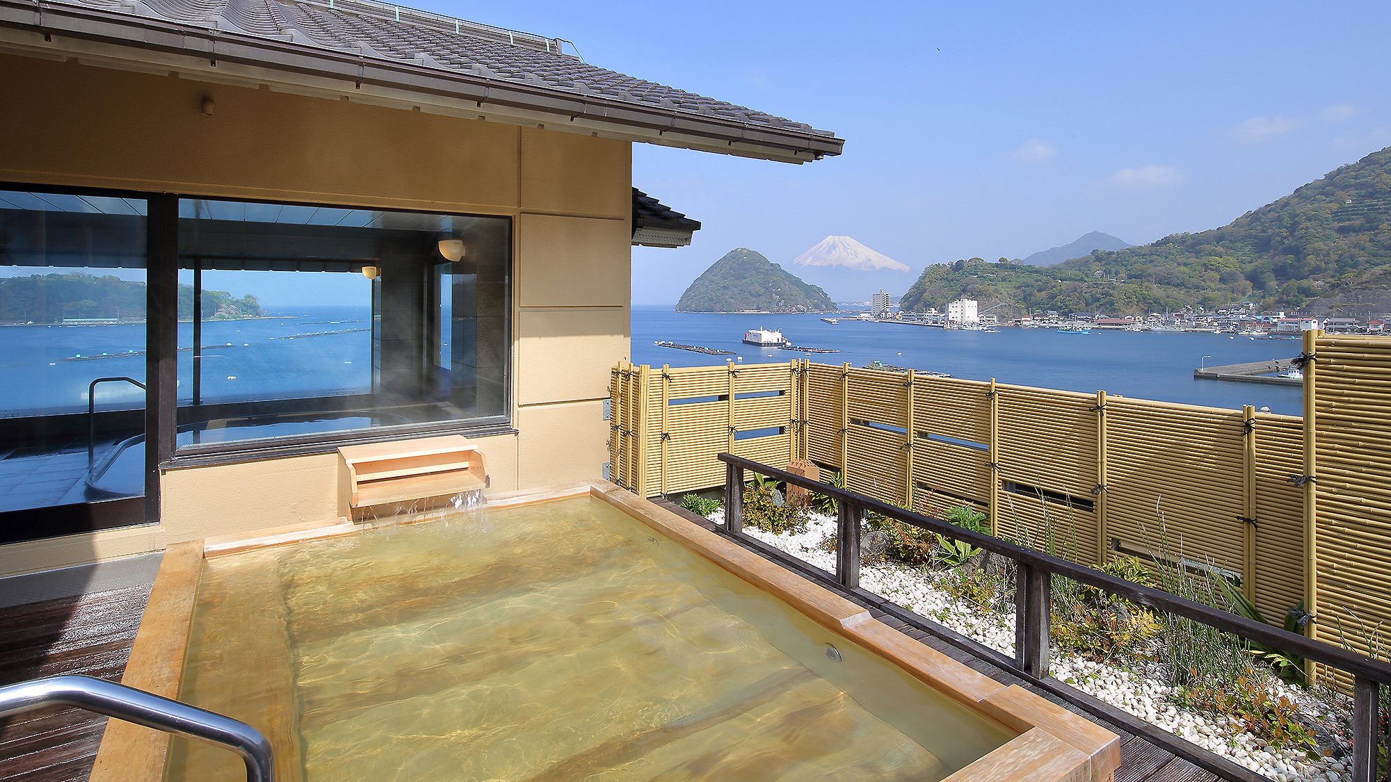 海と富士絶景の美食宿 伊豆・三津浜温泉 松濤館(写真 2)