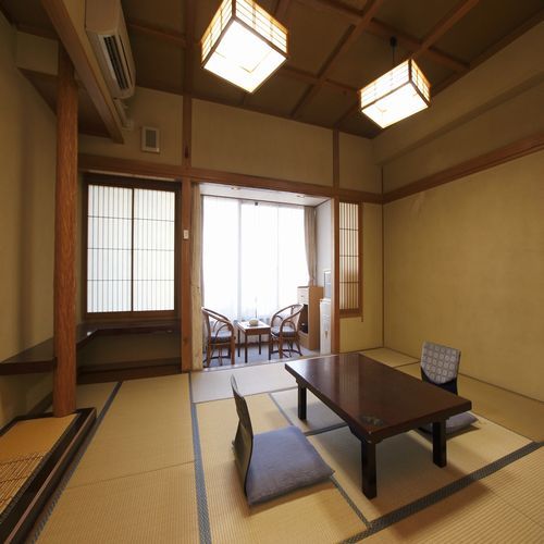 It is a space where you can relax and relax even though it is 10 tatami mats.