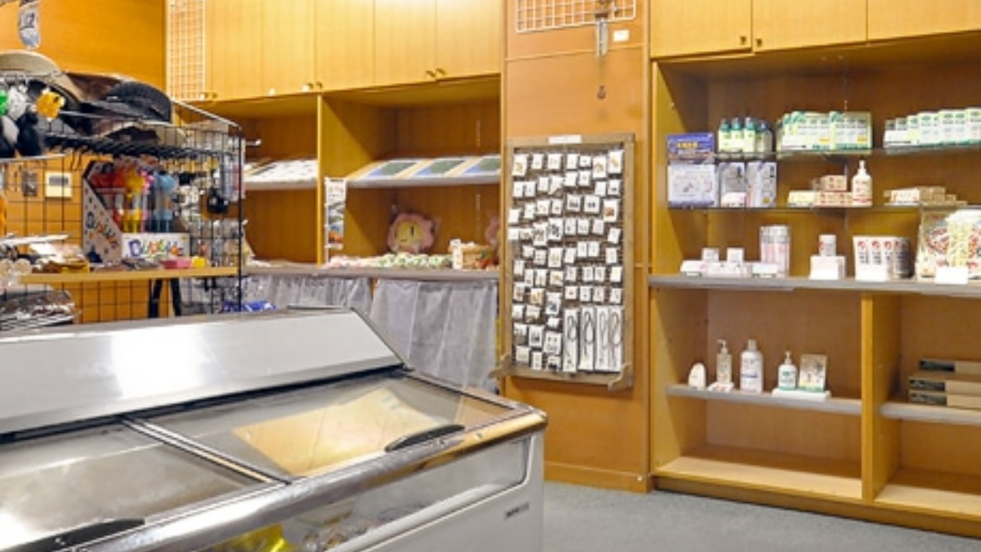 【施設/設備】ちょっとしたお買い物に便利な売店