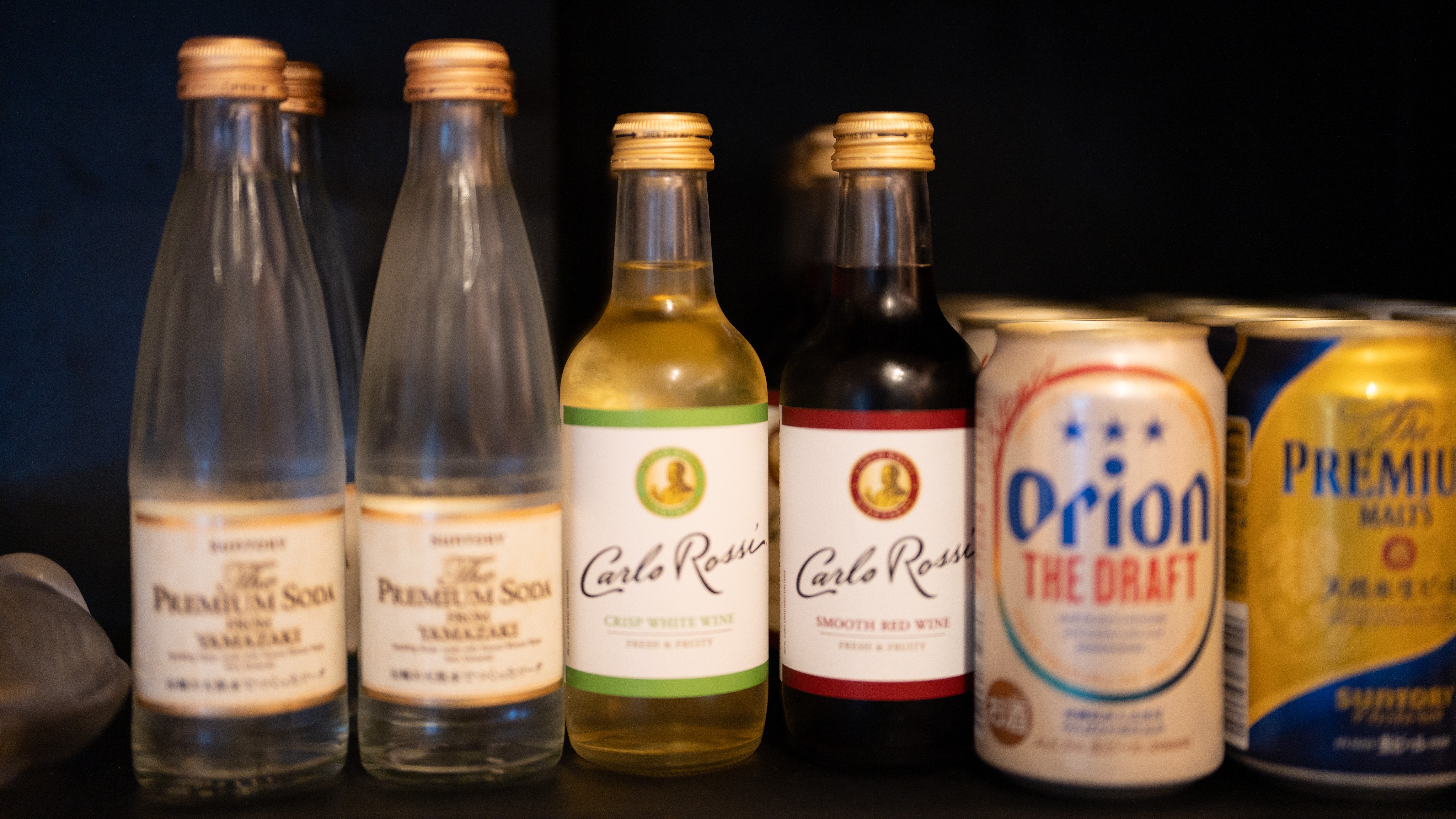 【館内施設/プレミアムラウンジうみかじ】各種ビール、ソフトドリンクや簡単なおつまみを無料でご用意。