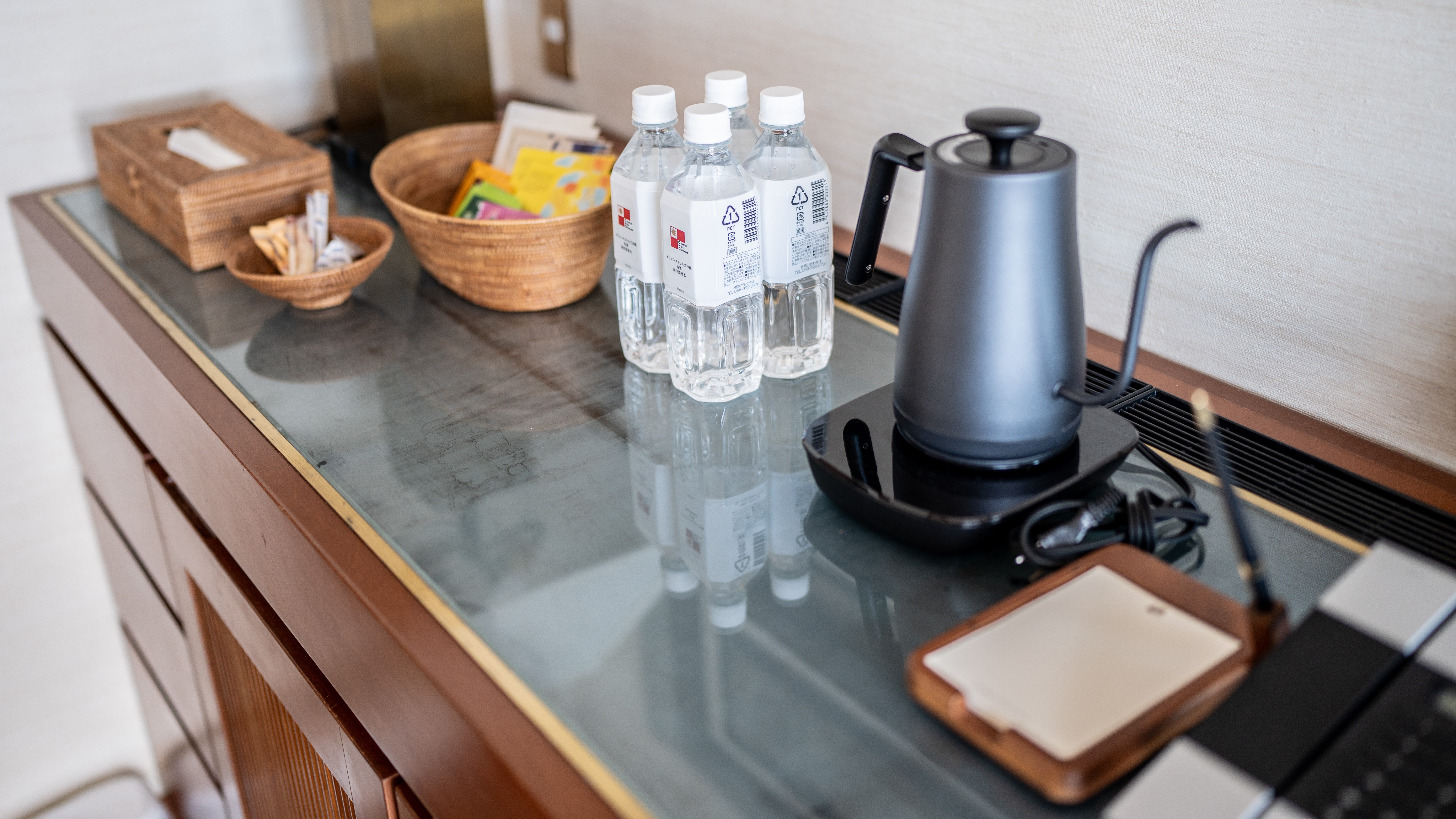 【客室設備】お部屋でゆっくりティータイム
