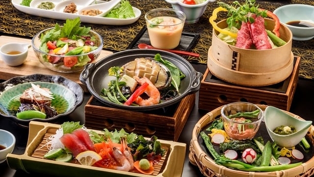 庄内の旬を盛り込んだ特別コース『鮑と夏野菜・山形牛の旬彩料理』宿泊プラン