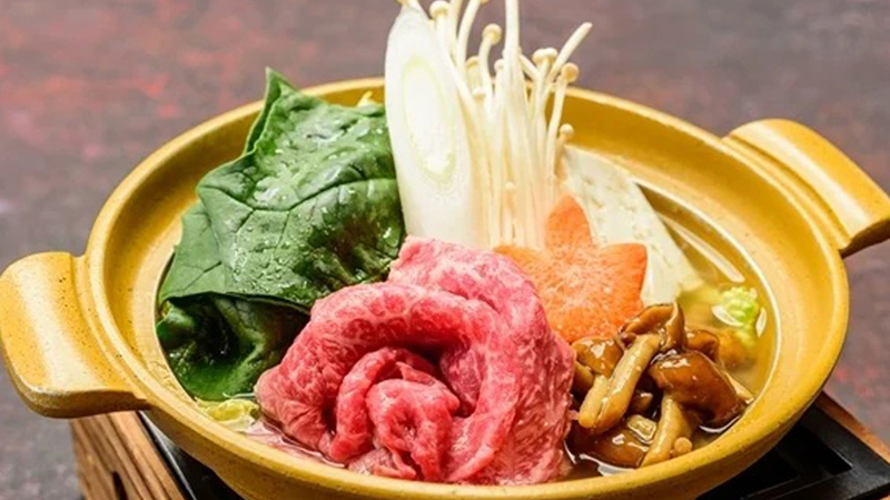 旬のきのこと山形牛の旬彩料理（メイン）