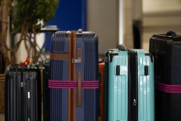 荷物預りサービス　フロントまでお申し付けください