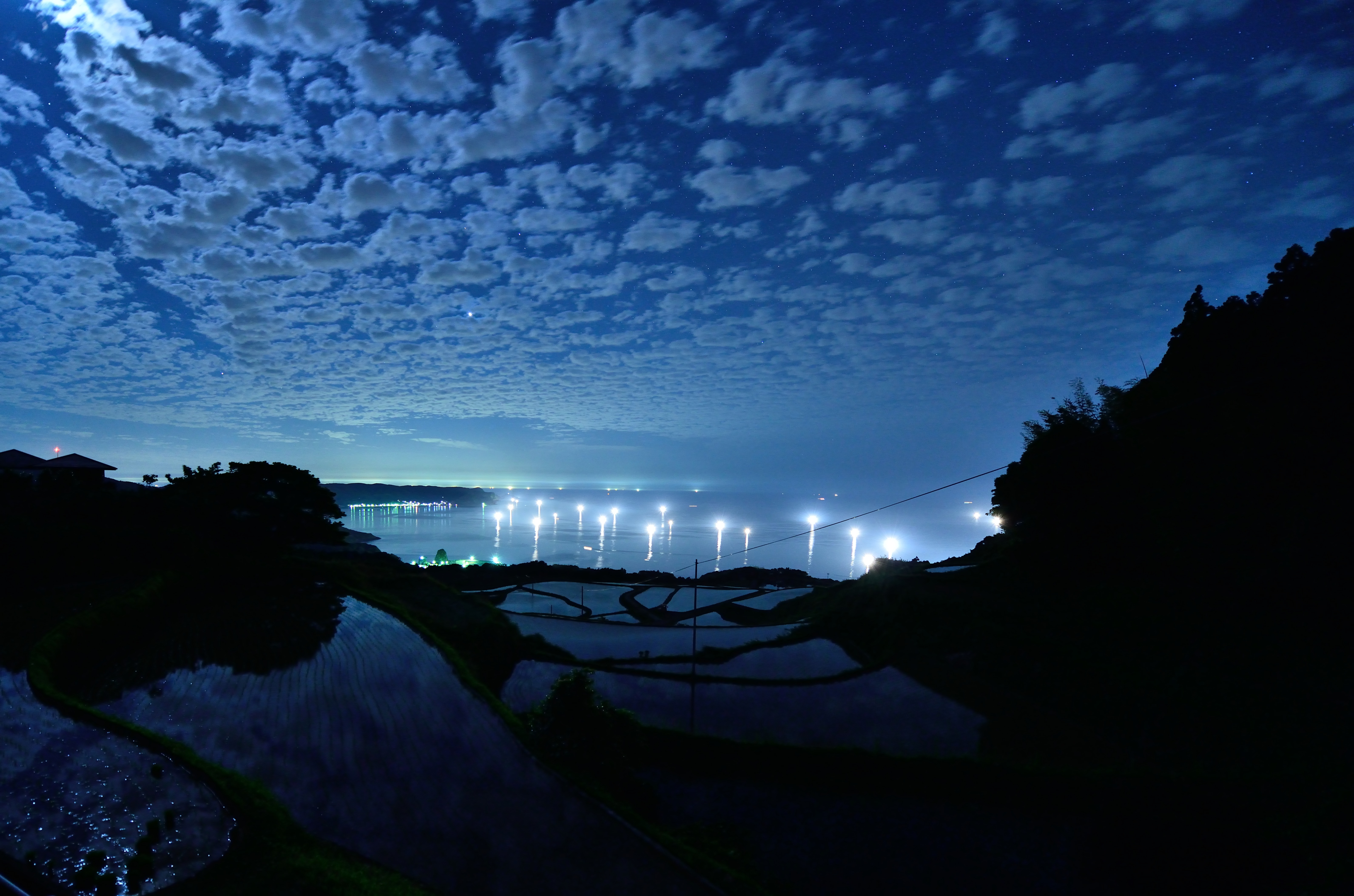 【６月】東後畑棚田　漁火の夜景