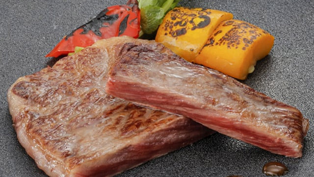 夕食に『福島牛ステーキ』を追加　1泊2食　会津旬彩ビュッフェ