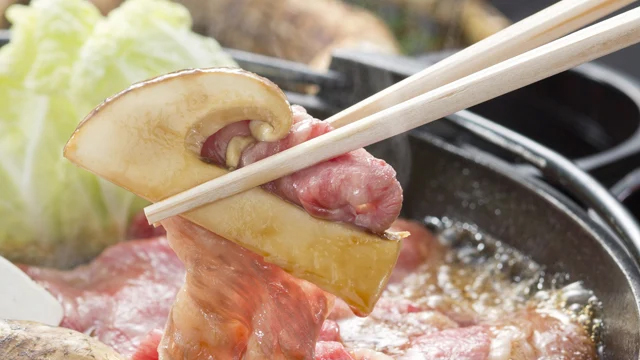〈スタンダード　夕朝食付き〉松茸と和牛すき焼き　秋のきのこ料理　会津ならではビュッフェ