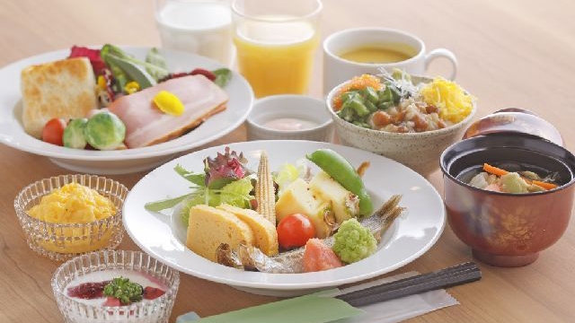 〈朝食付き　夕食なし〉21時までチェックインOK　朝食は会津東北の発酵食　目覚めのビュッフェ