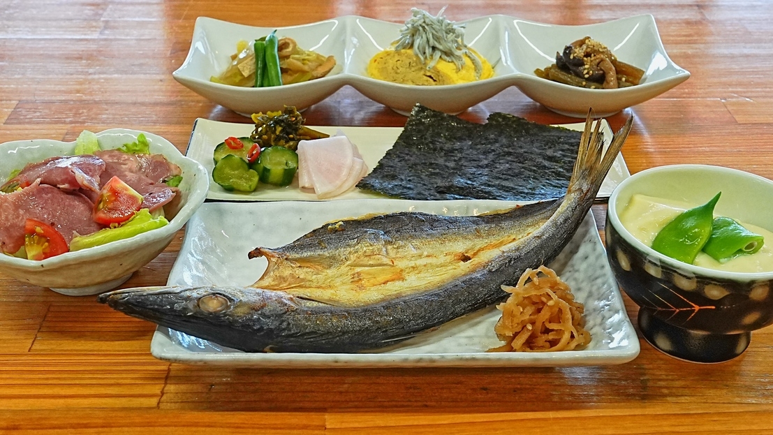【豪華お造り盛り×逸品料理付】大将おまかせ海鮮創作料理を贅沢に満喫！グレードアップ2食付