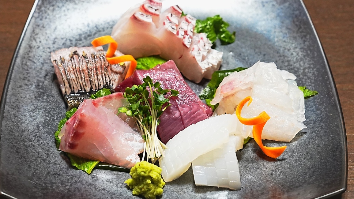【豪華お造り盛り×逸品料理付】大将おまかせ海鮮創作料理を贅沢に満喫！グレードアップ2食付