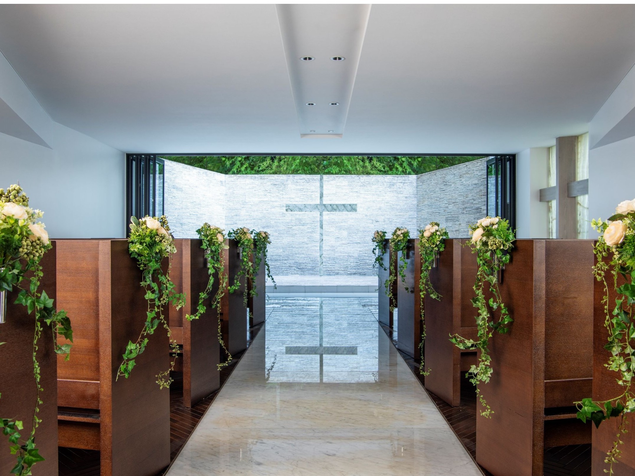 ◆wedding｜清らかな光と祝福の中で――おふたりだけの誓いの瞬間を。