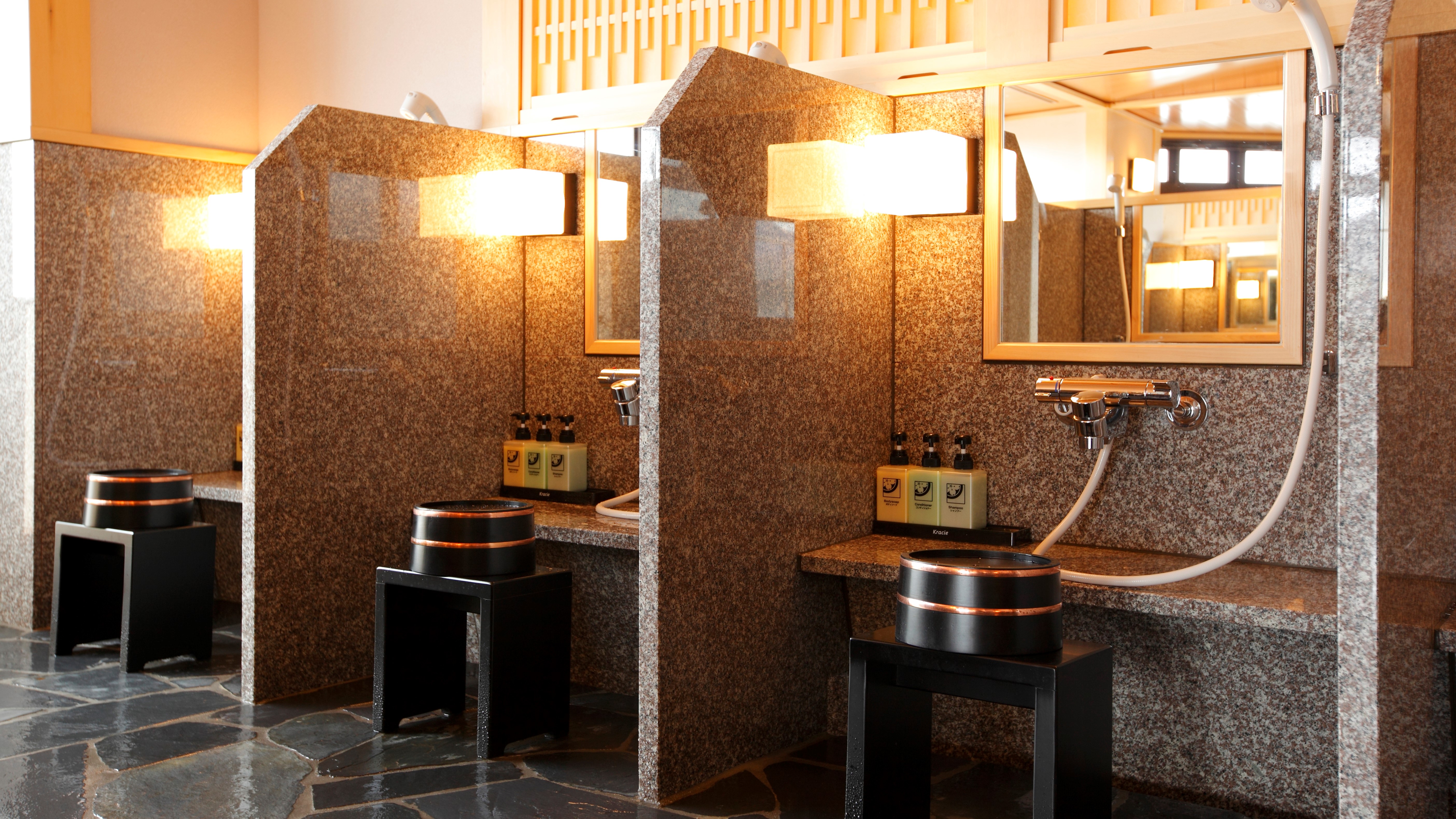 【大浴場】洗い場