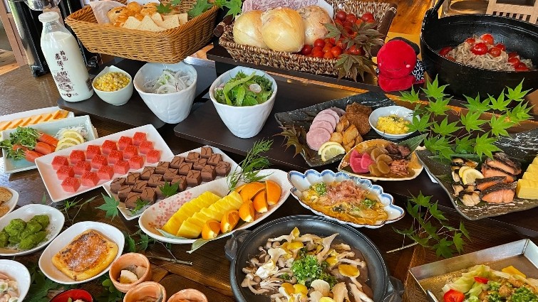 朝食：和洋バイキング