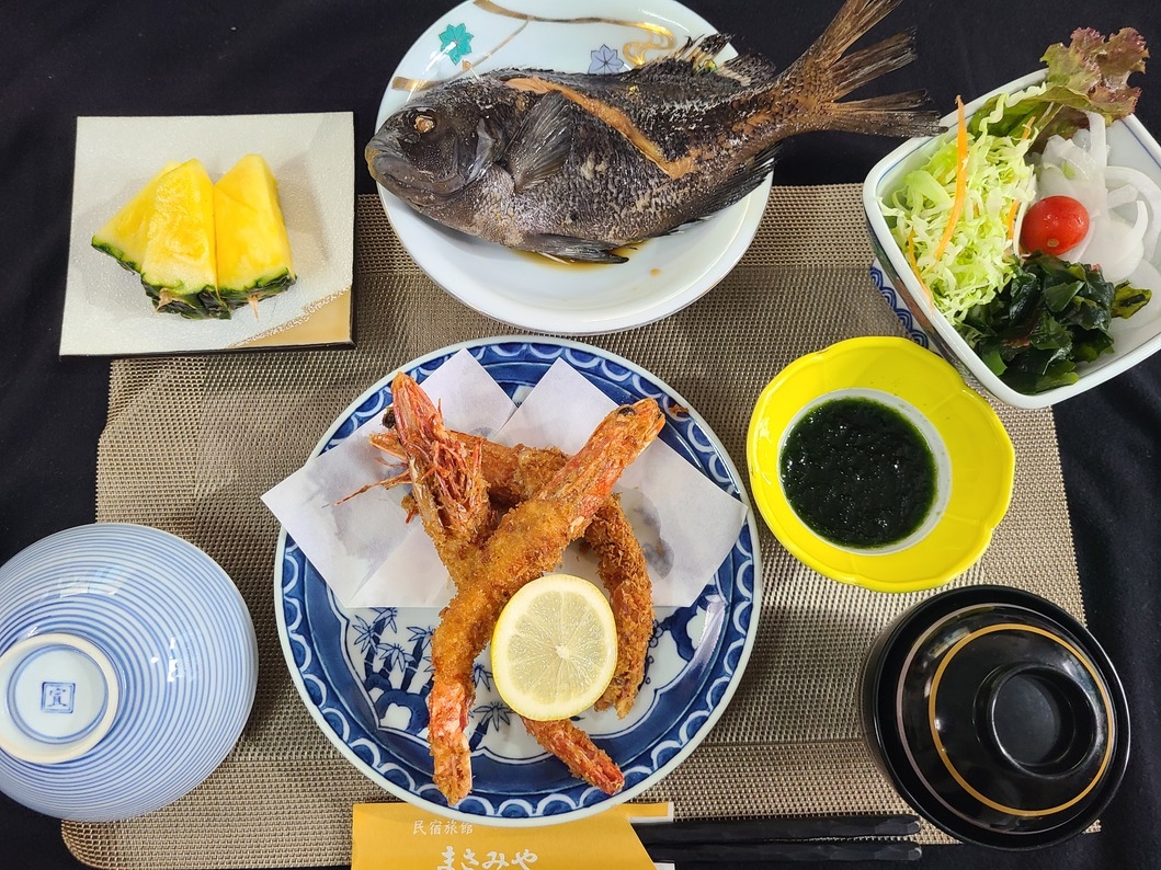 本マグロ又車えび　まさみや定食（会席料理じゃないよ）A〜D1個選んでくださいプラン2名〜４名１室
