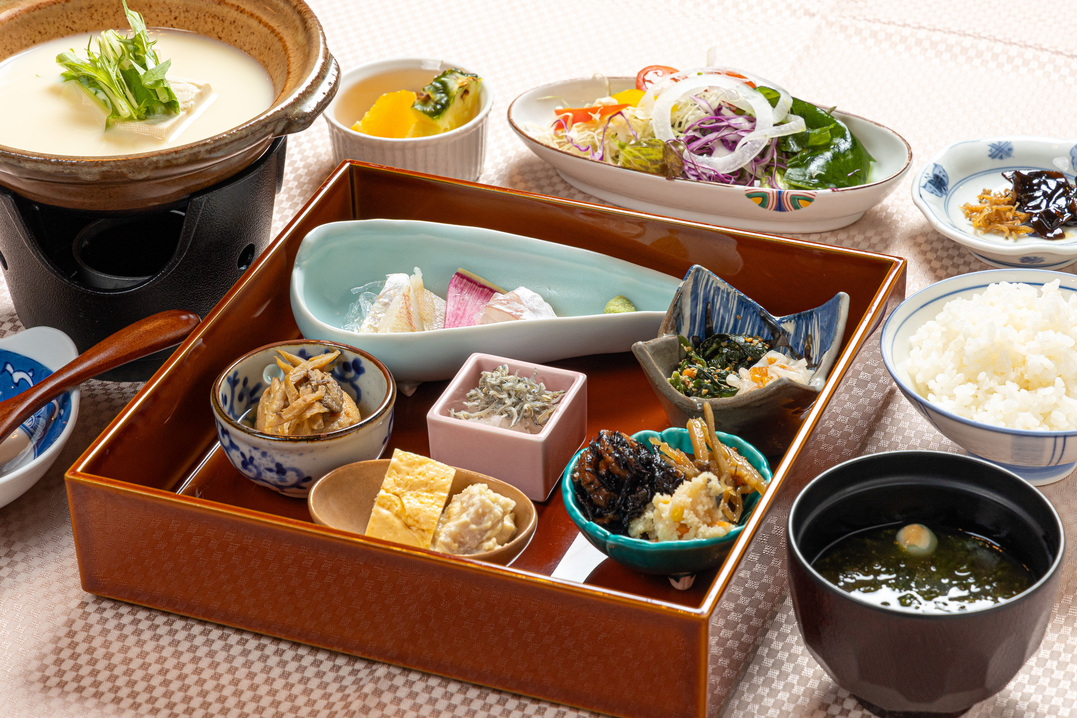 【朝食付き】若狭の“おかず”満載！夕食なし×地物食材を使った朝食膳★