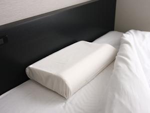 Memory foam pillow