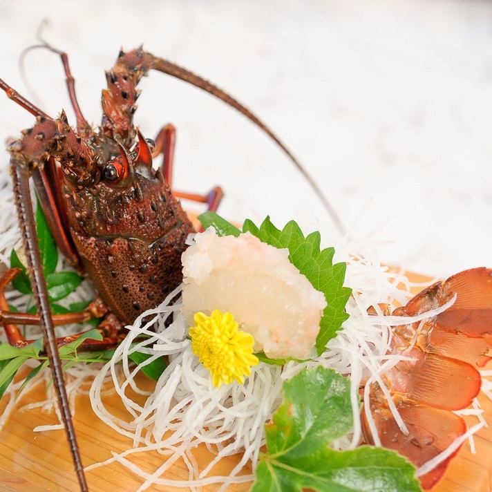 伊勢海老・鮑・和牛食べちゃって♪『お値打ち欲張プラン』特典！ 貸切風呂利用１回無料付き！！
