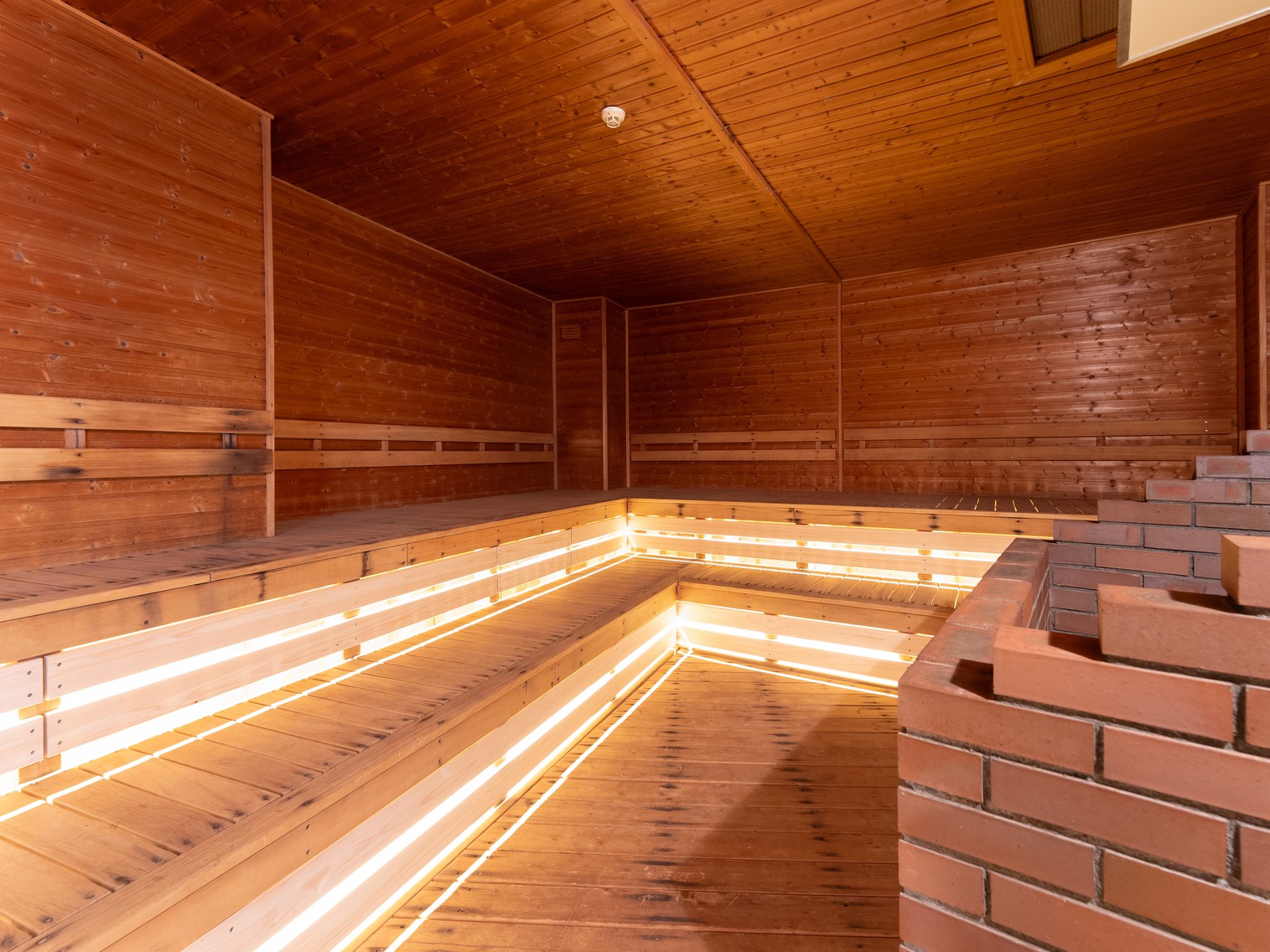 【桜旅グランピング限定プラン】桜島を一望スパリゾート×グランピング【素泊まり+食材持ち込み自由】