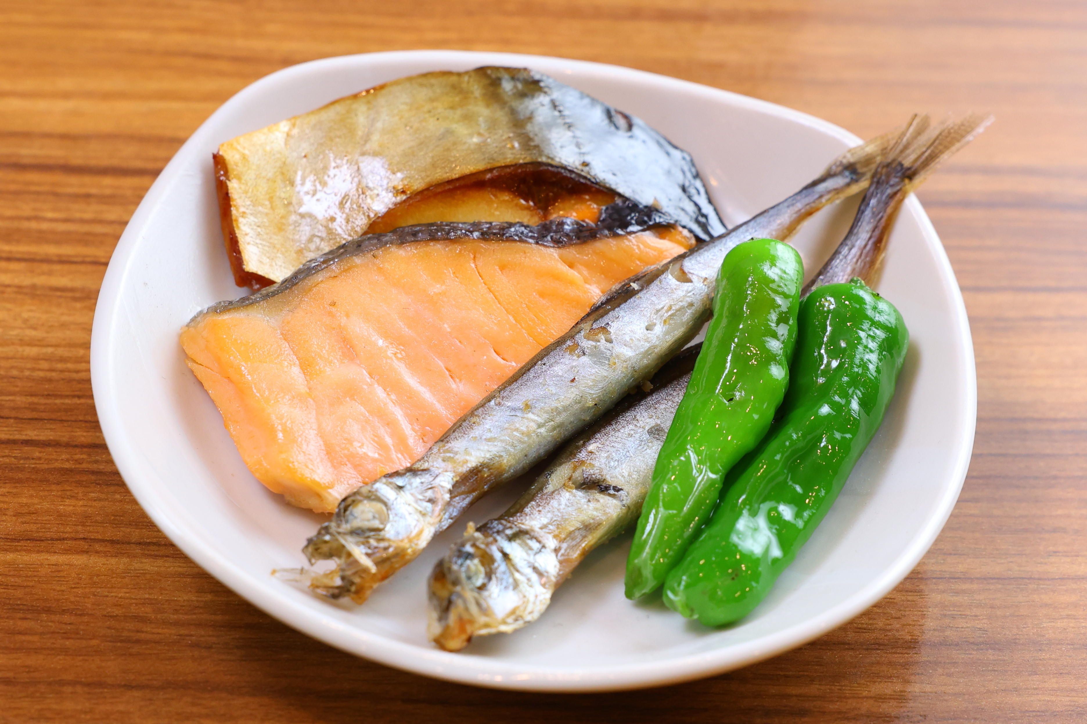 【朝食】炙りコーナー　焼魚