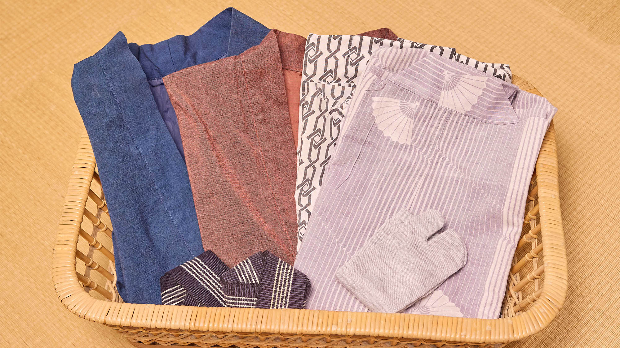 ・【アメニティ】色とりどりの浴衣でゆっくりお寛ぎください