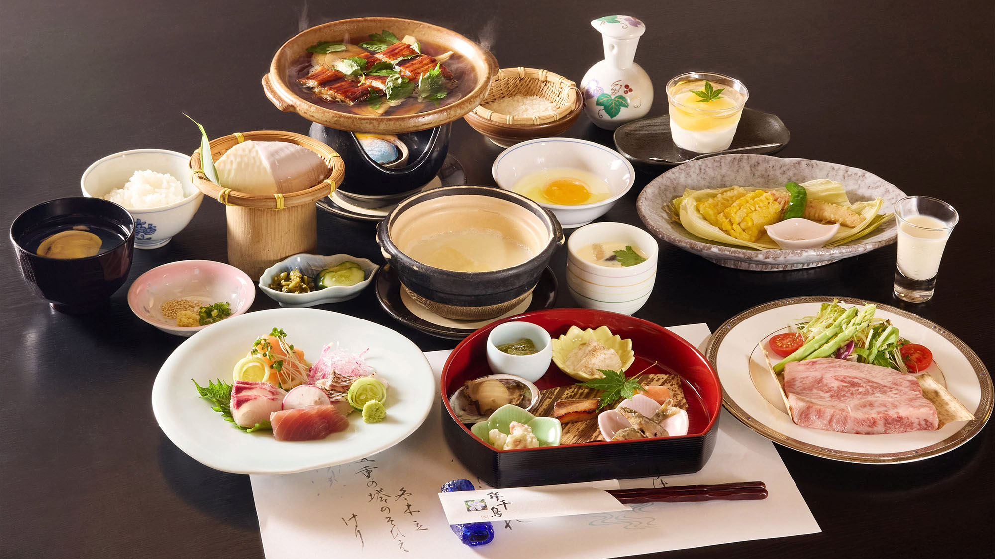 ・【ご夕食／グレードアップ2食付プラン】肉汁たっぷり佐賀牛のステーキが1人1ついた豪華なメニュー