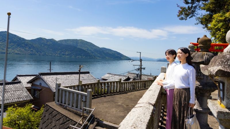 日帰り体験＆昼食＆温泉　紅葉狩りクルージングと沖島さんぽ（紅葉弁当付）【10：00休暇村出発便】