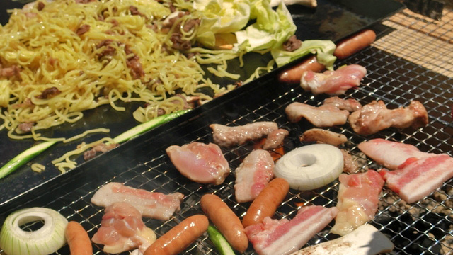 【キャンプ場・日帰り昼食】手ぶらでバーベキュー「ファミリーセット」　1人前のお肉が約240g