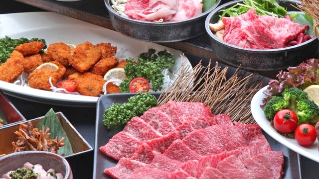 【東館・特定日限定】地酒＆クラフトビールも！ご夕食時飲み放題付「近江牛ビュッフェ」