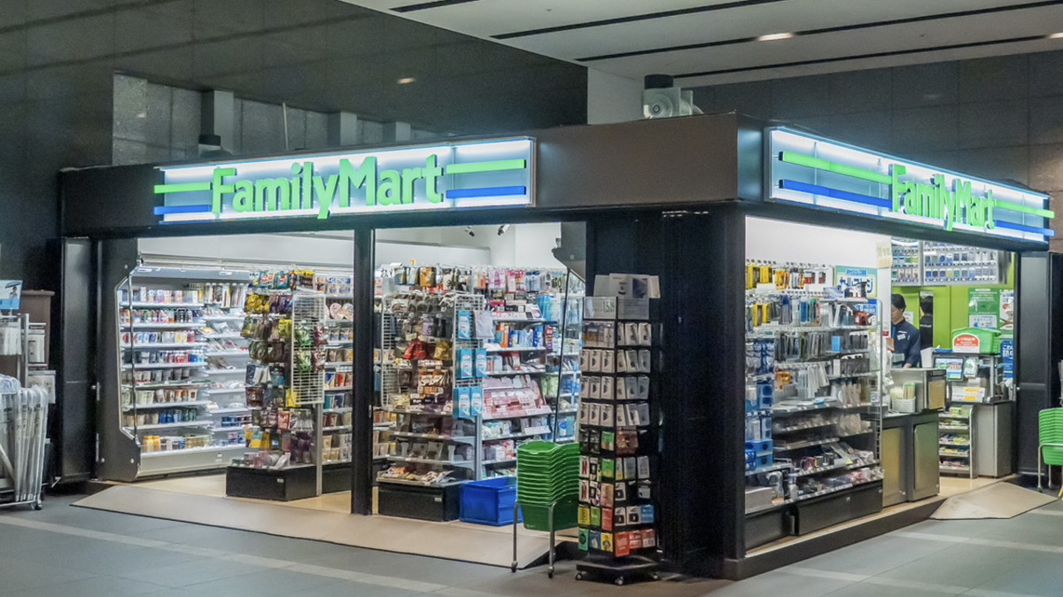 ファミリーマート